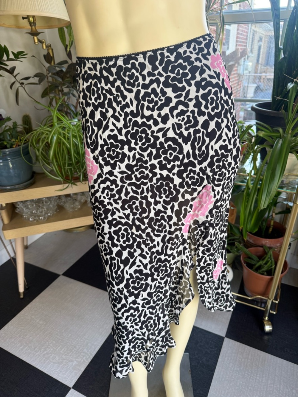 Y2K Black & White Floral Midi Skirt with Pink Accents slit ruffle